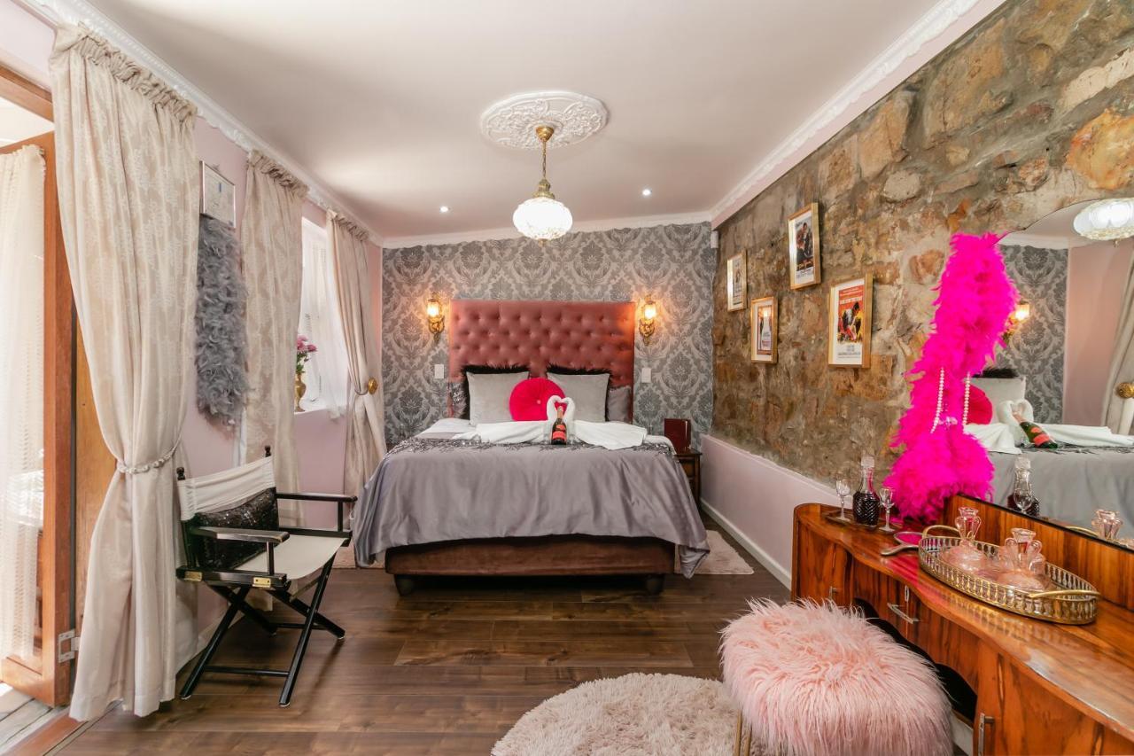Betty'S Boutique Hotel Мозел Бей Екстериор снимка