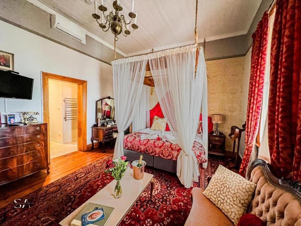 Betty'S Boutique Hotel Мозел Бей Екстериор снимка