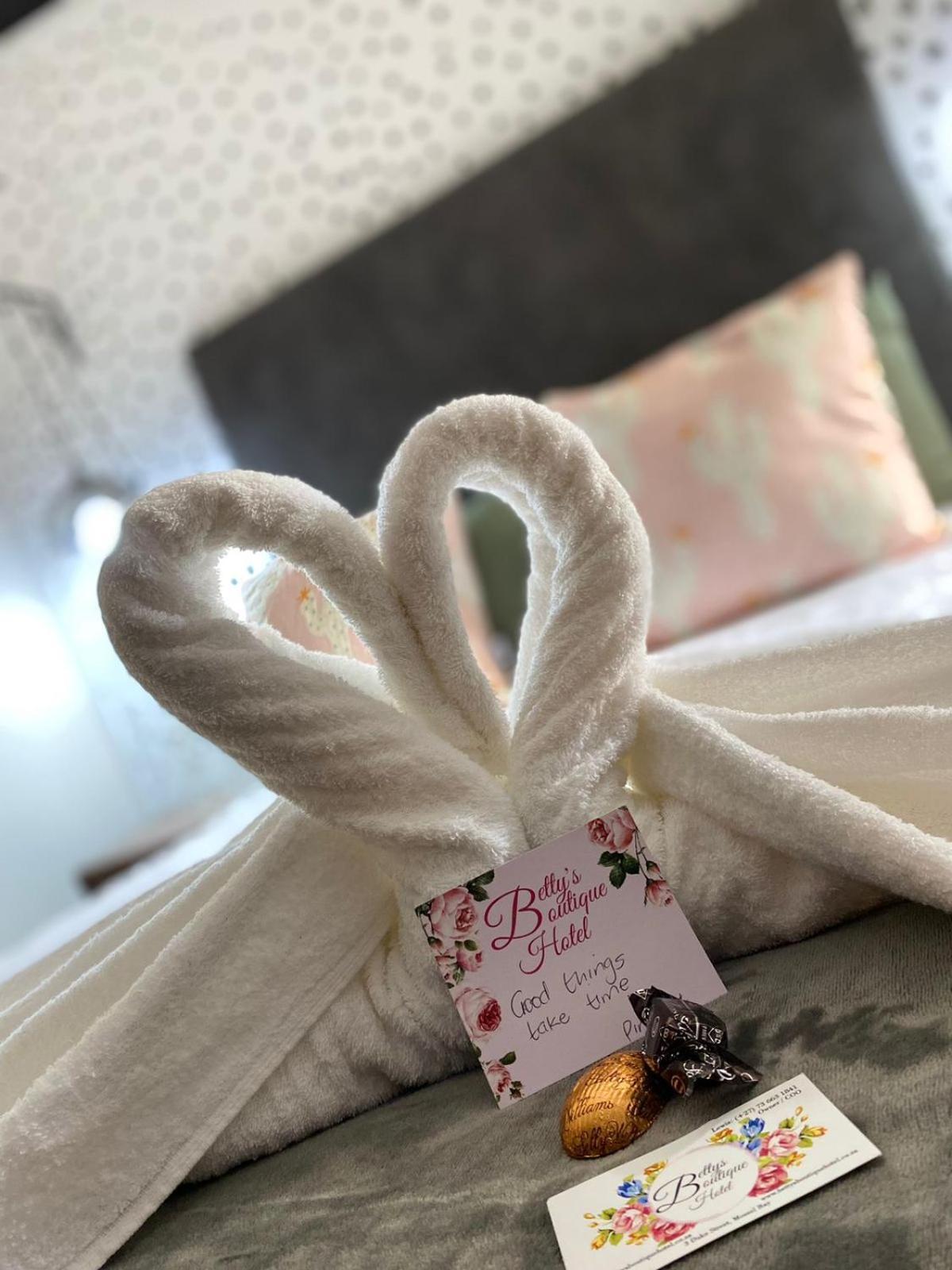 Betty'S Boutique Hotel Мозел Бей Екстериор снимка