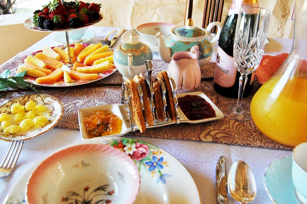Betty'S Boutique Hotel Мозел Бей Екстериор снимка